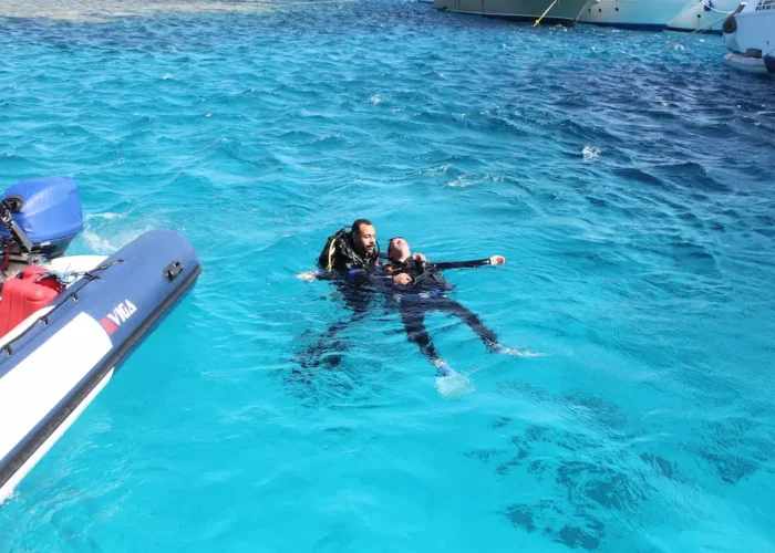 PADI Rescue Diver Course training at Diving Mentor Hurghada - Best diving courses in Red Sea
